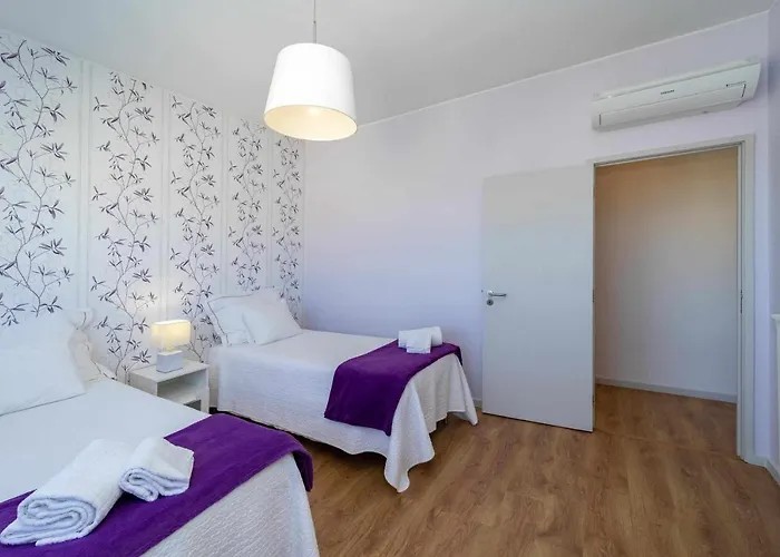 Violet House Your Place To