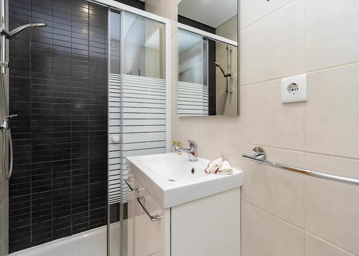 Violet House Your Place To Проживание в семье