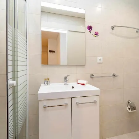 Violet House Your Place To منزل للإقامة فيلا نوفا دي غايا