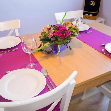 Violet House Your Place To