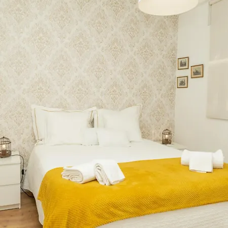 Violet House Your Place To *