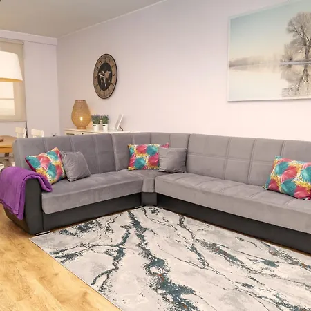 Violet House Your Place To *