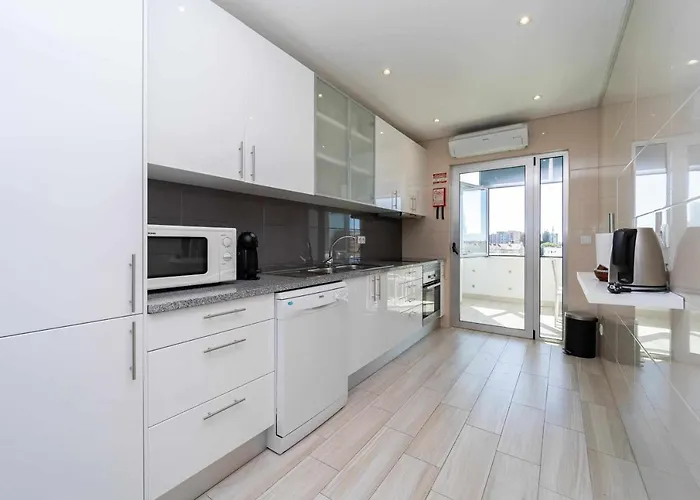 Violet House Your Place To